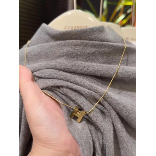 新款半高領磨毛內搭打底衫女2024秋冬設計感收腰顯瘦黑色長袖上衣 新款半高領磨毛內搭打底衫女2024秋冬設計感收腰顯瘦黑色長袖上衣