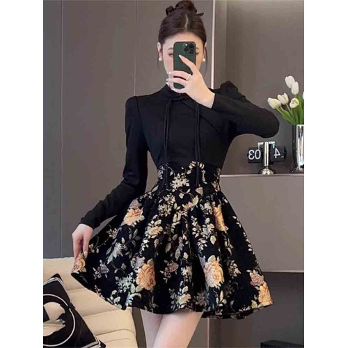 春秋季新品法式赫本風拼色復古連衣裙秋小衆收腰假兩件短裙拼接裙 春秋季新品法式赫本風拼色復古連衣裙秋小衆收腰假兩件短裙拼接裙