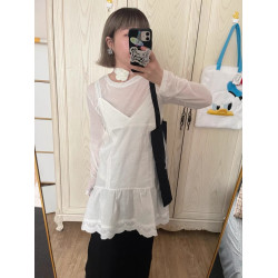 livelivelive''白開水''清淡蕾絲寬幅拼接下擺曡穿打底吊帶連衣裙