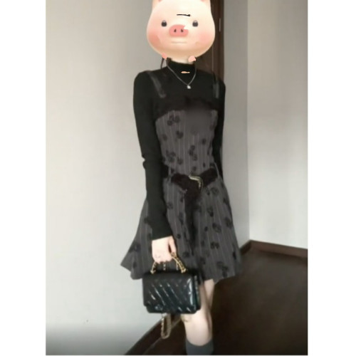 韓系氛圍感穿搭打底衫吊帶百褶連衣裙兩件套裝今年流行爆款裙子秋