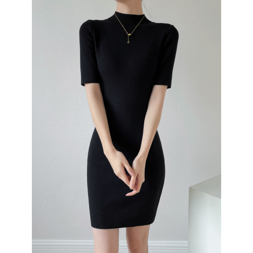 黑色針織連衣裙女春秋修身緊身包臀小個子氣質小黑裙連身裙短款