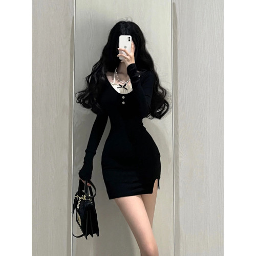 辣妹純欲風性感黑色掛脖長袖連衣裙女秋季緊身顯瘦約會包臀短裙子