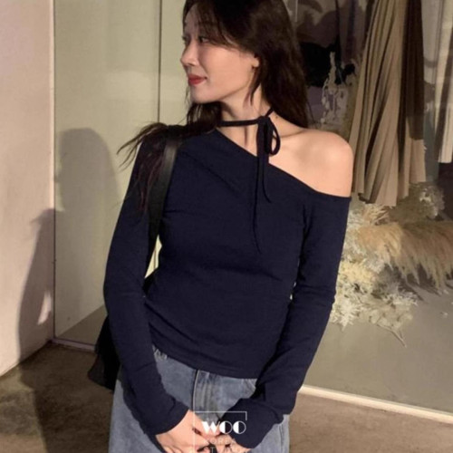 Exclusive type 韓國個性氣質露肩斜領口掛脖系帶設計百搭長袖T桖 Exclusive type 韓國個性氣質露肩斜領口掛脖系帶設計百搭長袖T桖