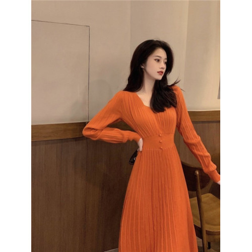 秋冬女2024年新款法式洋氣針織連衣裙長款超火別致A字內搭打底裙 秋冬女2024年新款法式洋氣針織連衣裙長款超火別致A字內搭打底裙