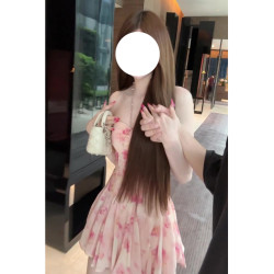 粉色掛脖吊帶連衣裙女夏季修身顯瘦法式溫柔氣質絕美碎花無袖短裙