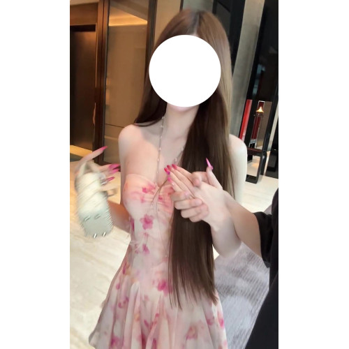 粉色掛脖吊帶連衣裙女夏季修身顯瘦法式溫柔氣質絕美碎花無袖短裙