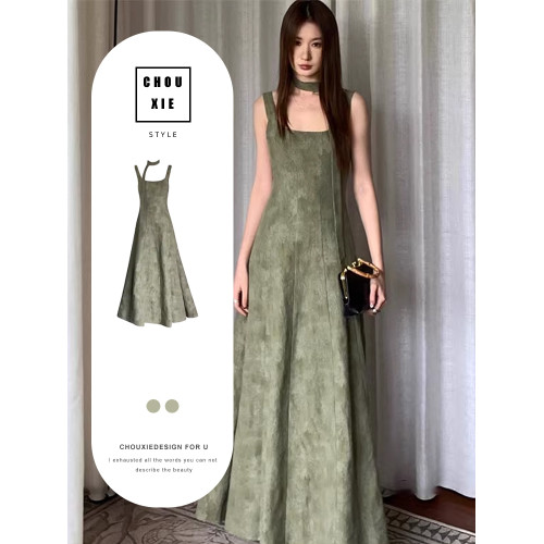 2025夏季穿搭巨好看的法式今年流行獨特漂亮掐腰吊帶掛脖連衣裙女