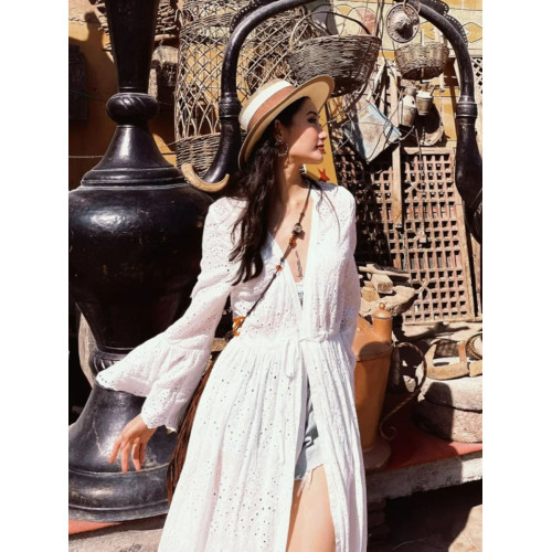 法式鏤空開衫外套女喇叭袖休閒海邊度假風長款刺綉超仙白色連衣裙