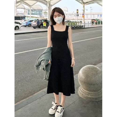 2025新款針織吊帶連衣裙女一字領遮肉顯瘦收腰中長款內搭打底長裙