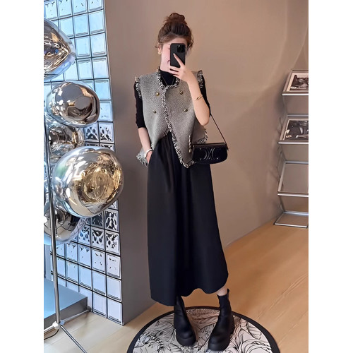 胖mm時尚顯瘦遮肉套裝女大碼秋季新款流蘇馬甲長袖連衣裙子兩件套