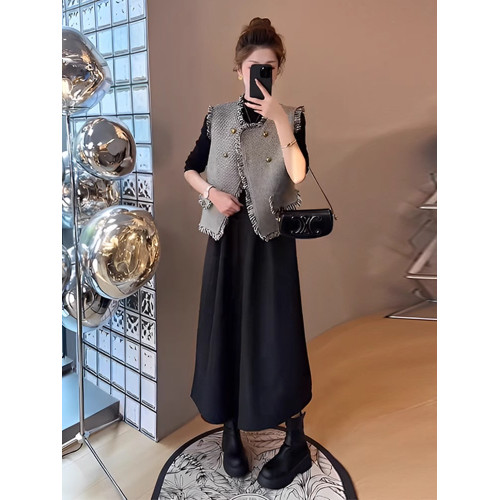 胖mm時尚顯瘦遮肉套裝女大碼秋季新款流蘇馬甲長袖連衣裙子兩件套