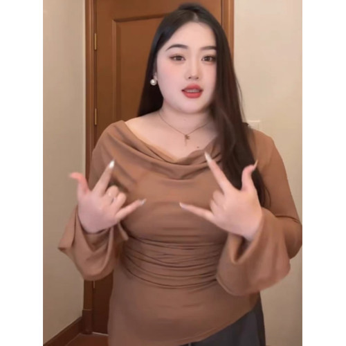 大碼胖mm美拉德修身顯瘦長袖t恤女秋冬蕩領皺褶設計感打底衫上衣