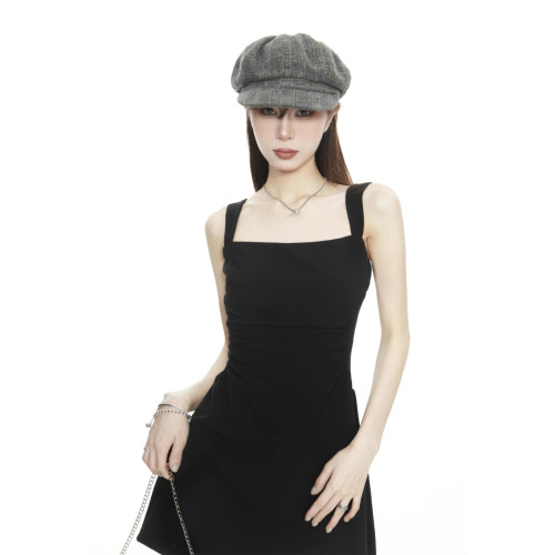 黑色吊帶連衣裙女夏季新款掐腰超顯瘦無袖短裙露肩設計感小黑裙女