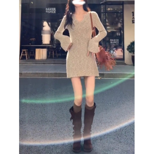 打底V領針織連衣裙女秋冬季配大衣內搭毛衣裙修身內搭包臀短裙子