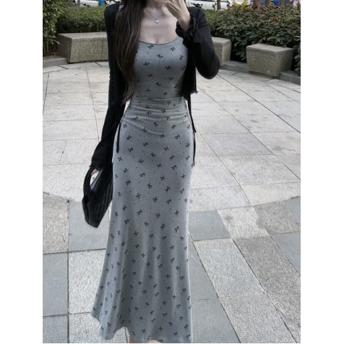 150小個子穿搭吊帶碎花連衣裙子女秋季2025新款法式灰色長裙套裝 150小個子穿搭吊帶碎花連衣裙子女秋季2025新款法式灰色長裙套裝