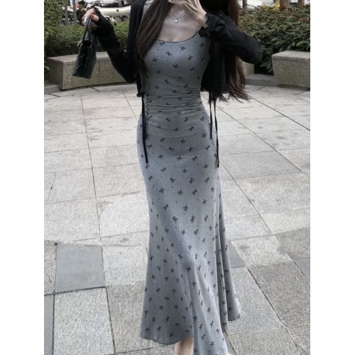 150小個子穿搭吊帶碎花連衣裙子女秋季2025新款法式灰色長裙套裝 150小個子穿搭吊帶碎花連衣裙子女秋季2025新款法式灰色長裙套裝