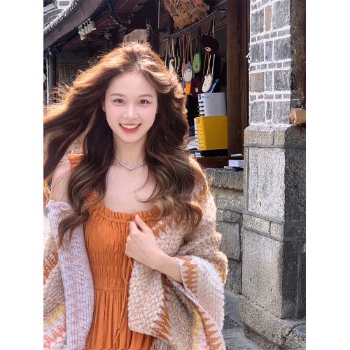 法式復古文藝風吊帶連衣裙女夏季新款小個子收腰褶皺無袖長款裙子