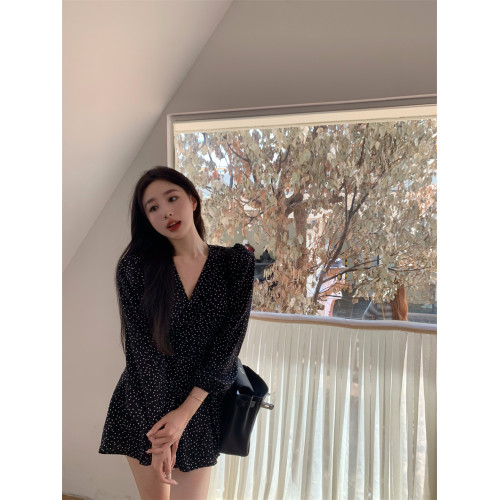 PPHOME媮媮藏不住~露思桑稚V領長袖波點連衣裙女收腰泡泡袖雪紡裙