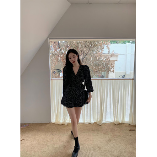 PPHOME媮媮藏不住~露思桑稚V領長袖波點連衣裙女收腰泡泡袖雪紡裙