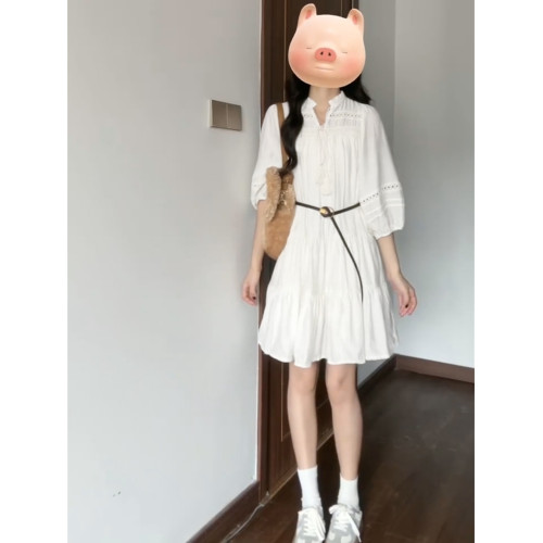 法式茶歇白色系帶V領腰帶鏤空連衣裙子女夏收腰顯瘦2025早秋新款