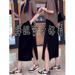 開叉包臀半身裙女夏季新款200斤胖mm梨型身材高腰寬松顯瘦小黑裙3