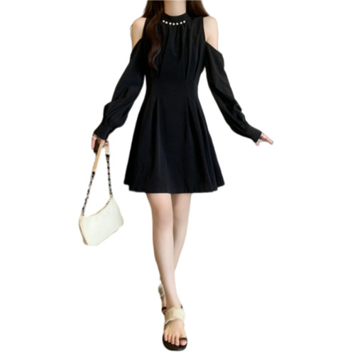 獨特超好看連衣裙秋季大碼女裝胖mm顯瘦收腰設計感露肩黑色短裙子