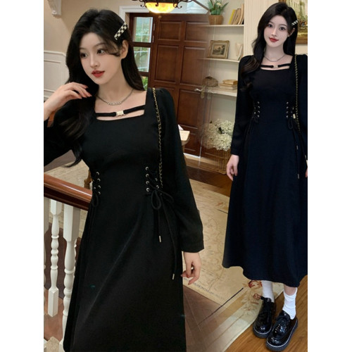 大碼女裝法式長袖連衣裙秋季梨形身材裙子胖MM遮肚顯瘦氣質小黑裙