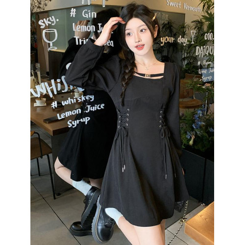 大碼女裝法式長袖連衣裙秋季梨形身材裙子胖MM遮肚顯瘦氣質小黑裙