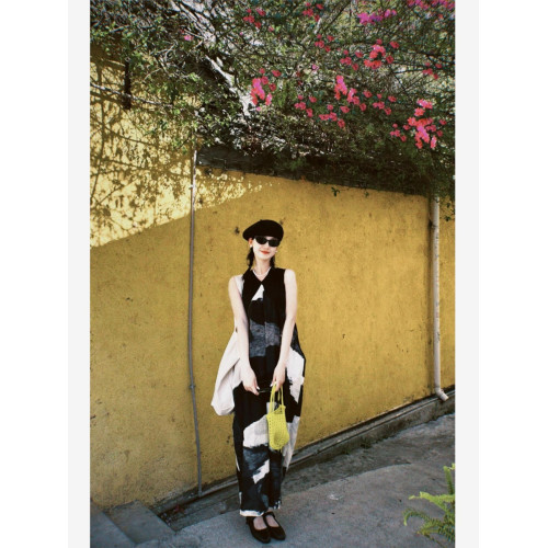 新中式水墨畫印花背心連衣裙女夏季松弛感設計小衆休閒寬松長裙子