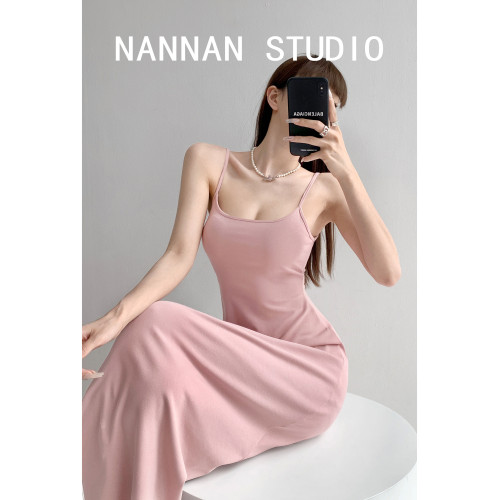 悠然假期/顯瘦好穿顯身材細肩吊帶裙女春秋純欲卡戴珊同款連衣裙