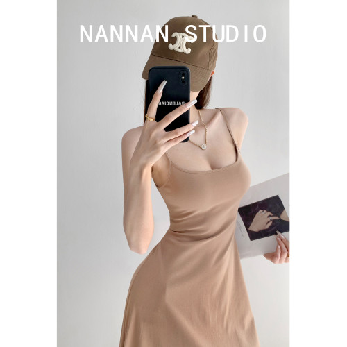 悠然假期/顯瘦好穿顯身材細肩吊帶裙女春秋純欲卡戴珊同款連衣裙