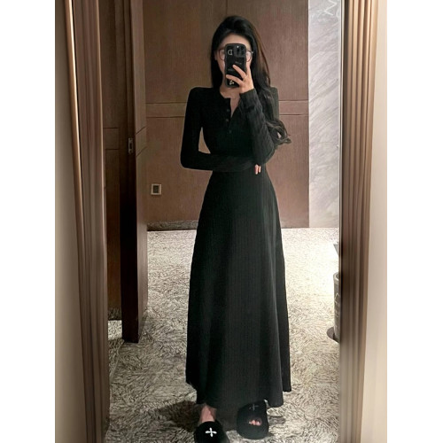 法式氣質針織連衣裙女秋冬季2025新款小個子大衣內搭打底毛衣長裙