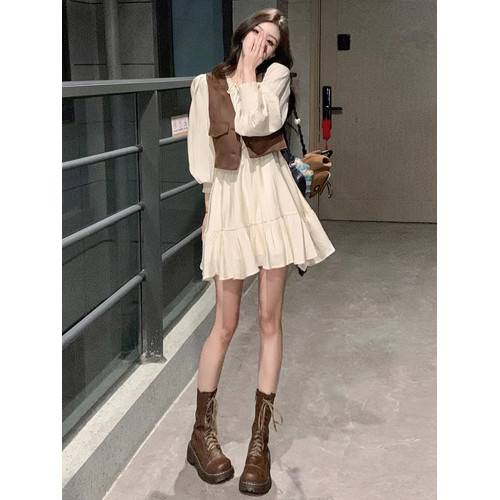 2025新款秋冬穿搭一整套裝小個子白色襯衫連衣裙子女氣質度假短裙