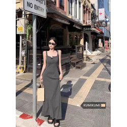 辣妹吊帶連衣裙女秋冬2025新款大碼胖mm無袖高級感收腰顯瘦中長裙