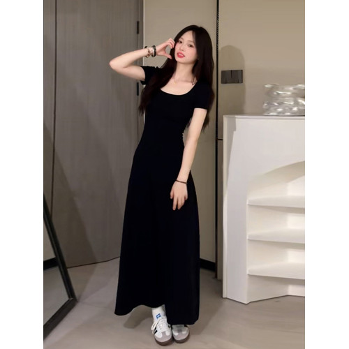 2025新款小個子法式黑色連衣裙子夏季女裝高級感氣質修身收腰長裙
