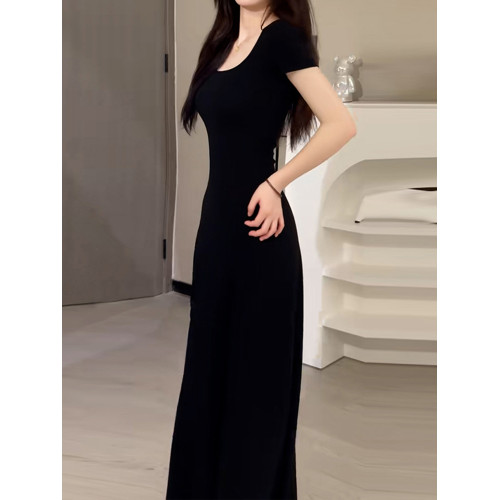 2025新款小個子法式黑色連衣裙子夏季女裝高級感氣質修身收腰長裙