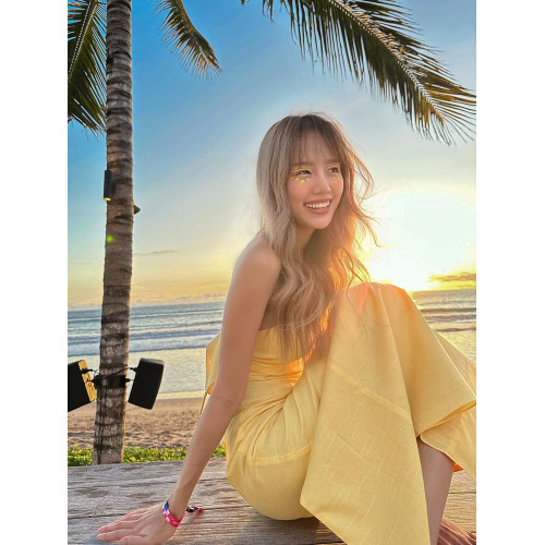 性感露背長裙三亞海邊度假裙旅遊穿搭拍照連衣裙系帶旅行沙灘裙子