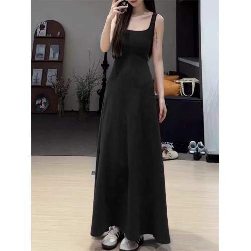 法式復古氣質方領大擺連衣裙女高級感收腰拖地裙打底內搭背心長裙 法式復古氣質方領大擺連衣裙女高級感收腰拖地裙打底內搭背心長裙