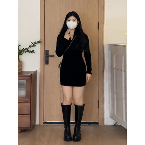大碼秋季緊身小黑裙連衣裙胖mm顯瘦性感辣妹風半高領長袖包臀短裙 大碼秋季緊身小黑裙連衣裙胖mm顯瘦性感辣妹風半高領長袖包臀短裙