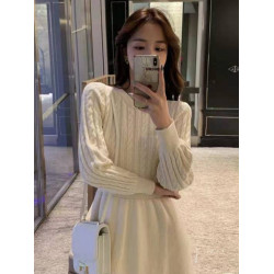 針織連衣裙女小個子2024秋冬新款韓版收腰顯瘦復古打底麻花毛衣裙