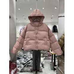 2025年冬季新款羽絨服女短款連帽小個子高腰麵包服白鴨絨外套潮