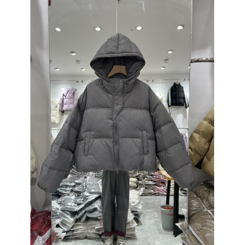 2025年冬季新款羽絨服女短款連帽小個子高腰麵包服白鴨絨外套潮 2025年冬季新款羽絨服女短款連帽小個子高腰麵包服白鴨絨外套潮