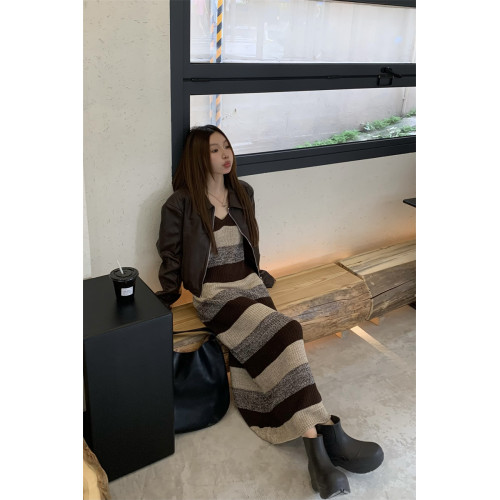 美拉德條紋針織連衣裙女春秋配皮衣打底毛衣裙慵懶垂墜感內搭長裙