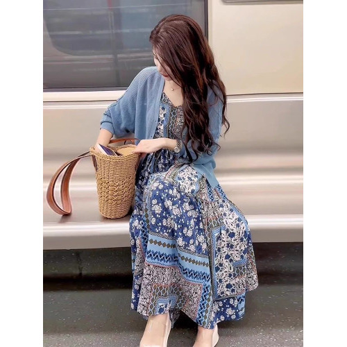 法式復古碎花吊帶連衣裙女秋季2025新款氣質高級感小衆搭配防曬衫 法式復古碎花吊帶連衣裙女秋季2025新款氣質高級感小衆搭配防曬衫