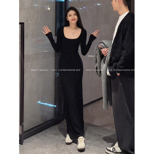 【棉磨毛高品質】黑色法式方領長袖修身打底連衣裙高級感長裙子