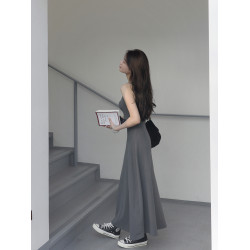 卡戴珊黑色辣妹顯瘦修身大擺長裙休閒絕美吊帶連衣裙2024新款女夏