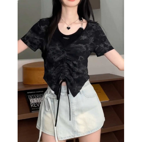 大碼夏季設計感掛脖短款短袖T恤女胖mm假兩件高級感顯瘦正肩上衣