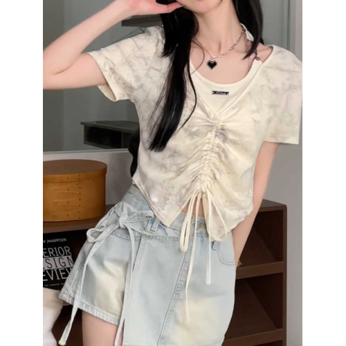 大碼夏季設計感掛脖短款短袖T恤女胖mm假兩件高級感顯瘦正肩上衣