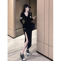 黑色v領連帽開叉連衣裙女春季新款性感辣妹風修身顯瘦中長款裙子