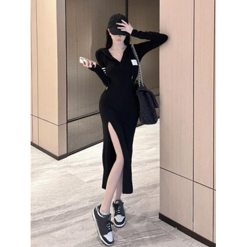 黑色v領連帽開叉連衣裙女春秋季新款辣妹性感修身顯瘦中長款裙子